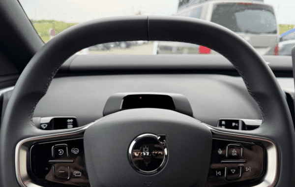 volvo-ex30-single-272ch-plus - 166304686