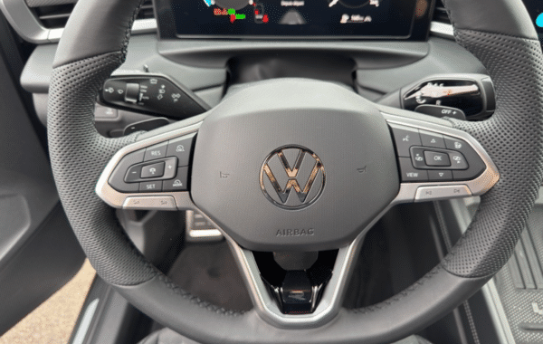 volkswagen-t-roc-1-5-etsi-150ch-r-line-dsg7 - 167374686