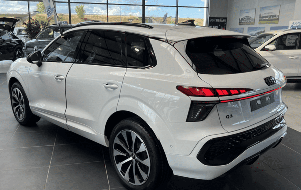 audi-q3-1-5-tfsi-150ch-hybride-s-line-s-tronic-7 - 167724686