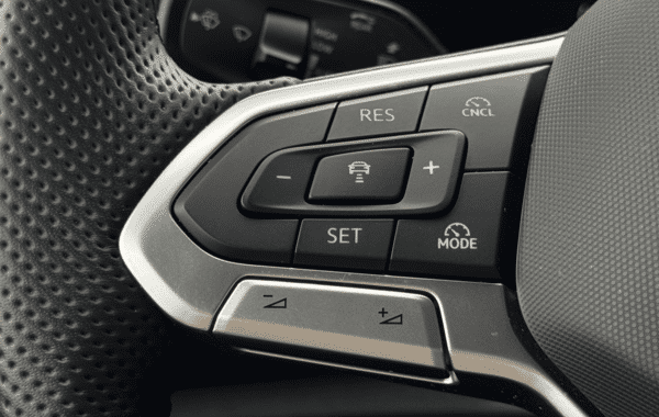 volkswagen-tiguan-2-0-tdi-150ch-r-line-dsg7 - 167754686