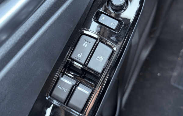 isuzu-d-max-2-2-ddi-164ch-nitro-sport-space-a-t - 167854686