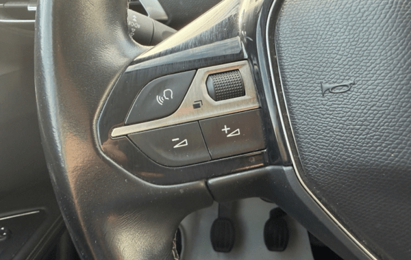 peugeot-5008-1-5-bluehdi-130ch-e6-c-allure-business-s-s - 167904686
