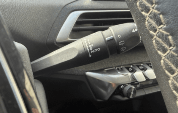 peugeot-5008-1-5-bluehdi-130ch-e6-c-allure-business-s-s - 167904686