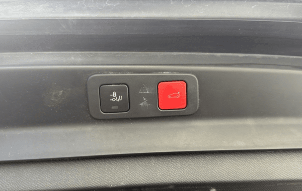peugeot-5008-1-5-bluehdi-130ch-e6-c-allure-business-s-s - 167904686