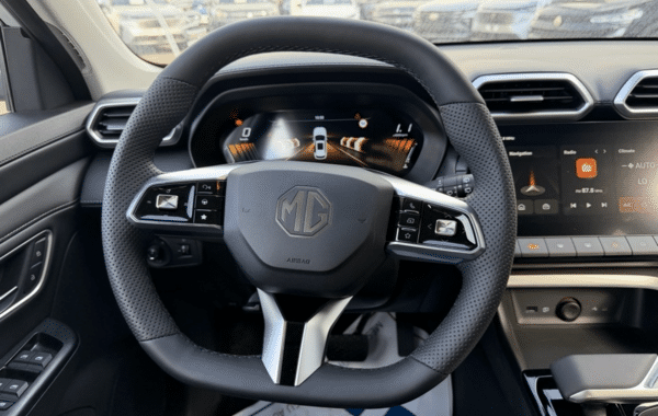mg-motor-zs-1-5-hybrid-197ch-luxury - 168374686