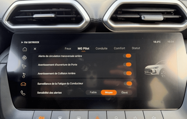 mg-motor-zs-1-5-hybrid-197ch-luxury - 168374686