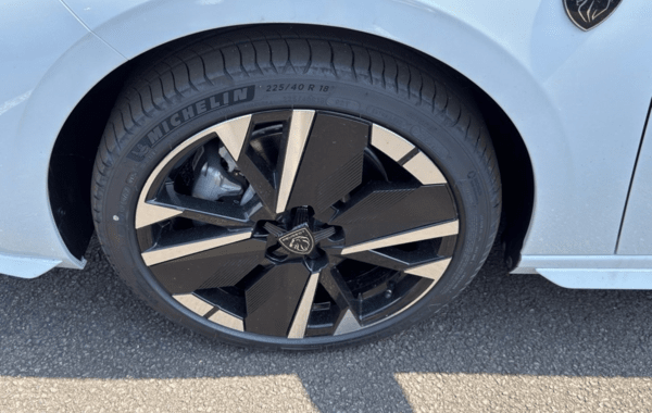 peugeot-308-1-5-bluehdi-130ch-s-s-gt-eat8 - 168504686