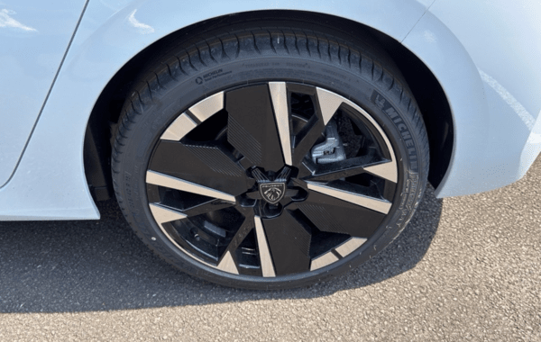 peugeot-308-1-5-bluehdi-130ch-s-s-gt-eat8 - 168504686