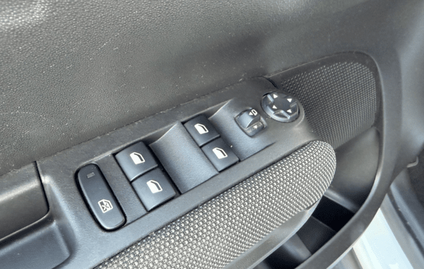 citroen-c3-aircross-bluehdi-120ch-s-s-shine-eat6-e6-d - 168864686