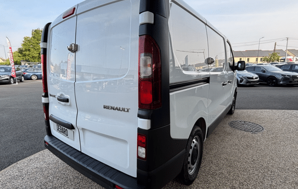 renault-trafic-iii-fg-l1h1-2t8-2-0-blue-dci-150ch-advance-24 - 169334686