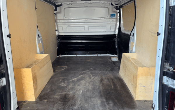 renault-trafic-iii-fg-l1h1-2t8-2-0-blue-dci-150ch-advance-24 - 169334686