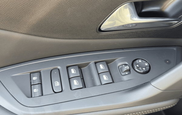 peugeot-308-sw-1-5-bluehdi-130ch-s-s-allure-eat8 - 169894686