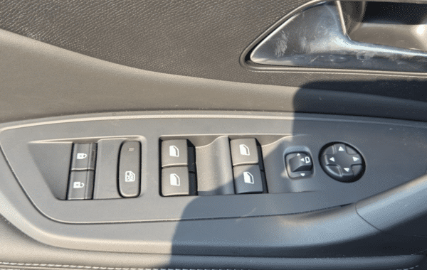 peugeot-308-sw-1-5-bluehdi-130ch-s-s-allure-eat8 - 169914686