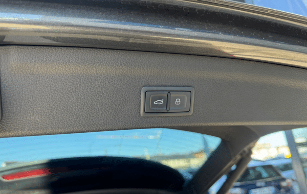 audi-q3-2-0-tdi-150ch-s-line-s-tronic-7 - 170124686