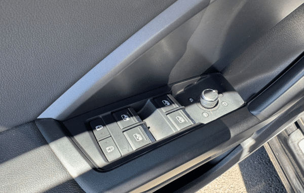 audi-q3-2-0-tdi-150ch-s-line-s-tronic-7 - 170124686