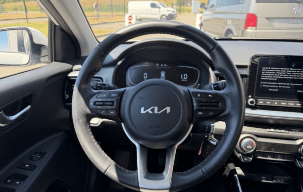 kia-stonic-1-0-t-gdi-100ch-active-business-dct7 - 170204686
