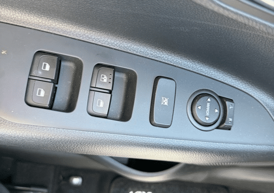 kia-stonic-1-0-t-gdi-100ch-active-business-dct7 - 170204686