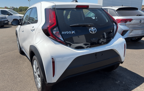 toyota-aygo-x-1-0-vvt-i-72ch-dynamic-my24 - 170344686