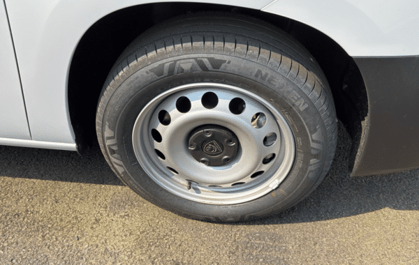 peugeot-partner-xl-diesel-130ch-automatique - 170404686