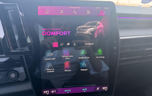 renault-austral-1-3-tce-mild-hybrid-160ch-techno-auto-24 - 170464686
