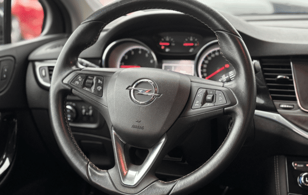 opel-astra-1-4-turbo-125ch-start-stop-innovation - 170474686