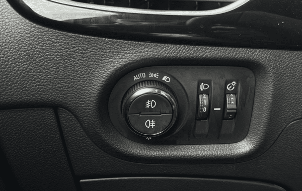 opel-astra-1-4-turbo-125ch-start-stop-innovation - 170474686