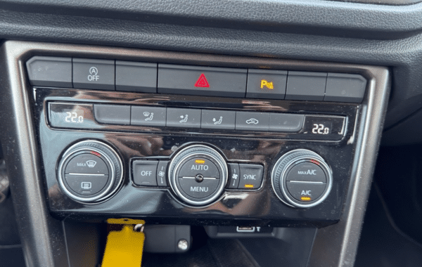 volkswagen-t-roc-1-0-tsi-115ch-lounge - 170734686