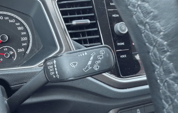 volkswagen-t-roc-1-0-tsi-115ch-lounge - 170734686