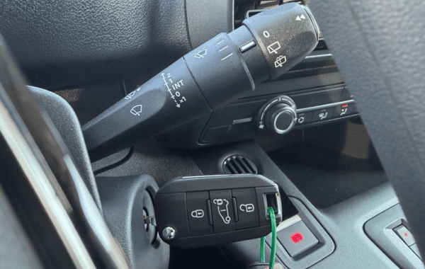peugeot-partner-xl-diesel-130ch-automatique - 170944686