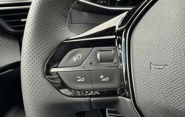 peugeot-2008-1-2-hybrid-145ch-gt-e-dcs6 - 171654686