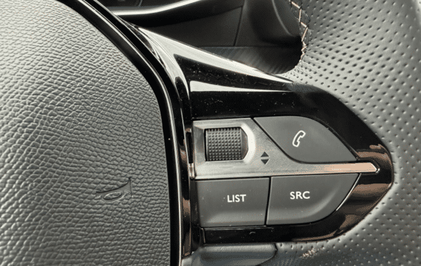 peugeot-2008-1-2-hybrid-145ch-gt-e-dcs6 - 171674686