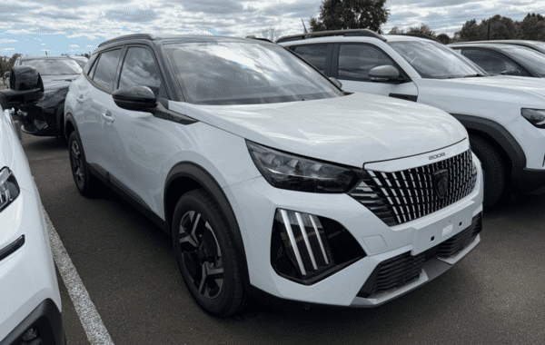 peugeot-2008-1-2-hybrid-145ch-gt-e-dcs6 - 171704686
