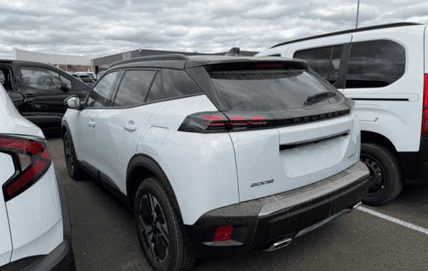peugeot-2008-1-2-hybrid-145ch-gt-e-dcs6 - 171704686