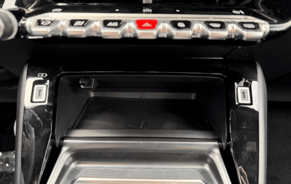 peugeot-2008-1-2-hybrid-145ch-gt-e-dcs6 - 171714686