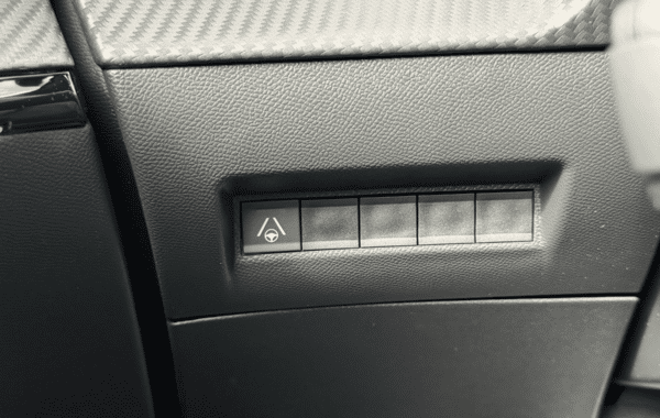 peugeot-2008-1-2-hybrid-145ch-gt-exclusive-e-dcs6 - 171724686