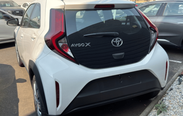 toyota-aygo-x-1-0-vvt-i-72ch-dynamic-my24 - 171764686