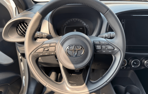 toyota-aygo-x-1-0-vvt-i-72ch-dynamic-my24 - 171764686
