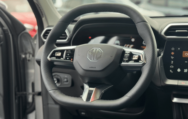 mg-motor-zs-1-5-hybrid-197ch-luxury - 171794686