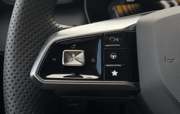 mg-motor-zs-1-5-hybrid-197ch-luxury - 171794686