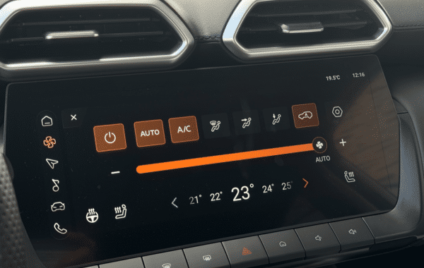 mg-motor-zs-1-5-hybrid-197ch-luxury - 171794686