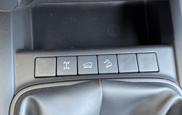 isuzu-d-max-2-2-ddi-164ch-b-strong-single-m-t - 171864686