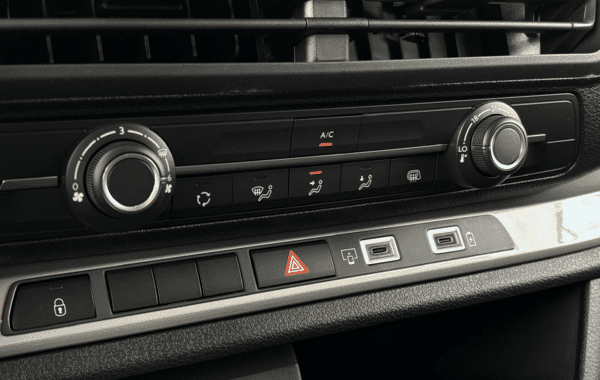 citroen-jumpy-fg-m-2-2-diesel-180ch-cabine-approfondie-fixe-automatique - 171904686