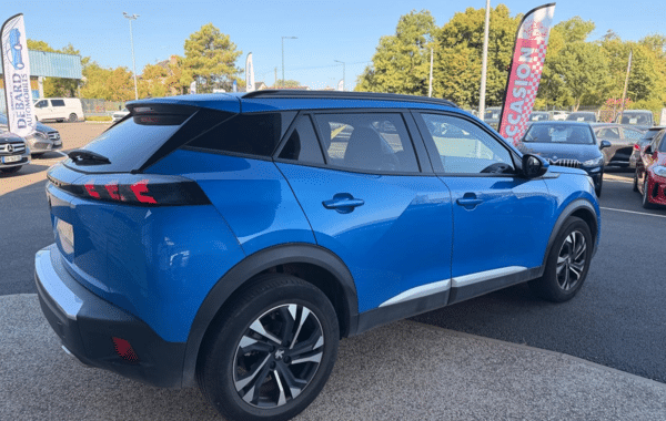 peugeot-2008-1-2-puretech-130ch-s-s-allure-eat8 - 172174686
