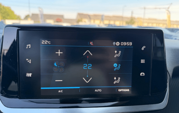 peugeot-2008-1-2-puretech-130ch-s-s-allure-eat8 - 172174686