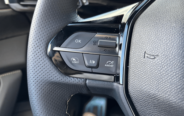 peugeot-308-1-5-bluehdi-130ch-s-s-gt-eat8 - 172184686