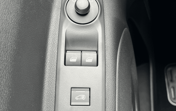 peugeot-partner-xl-diesel-130ch-automatique - 172454686