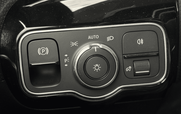 mercedes-classe-a-250-e-160-102ch-amg-line-8g-dct-8cv - 172914686