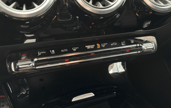 mercedes-classe-a-250-e-160-102ch-amg-line-8g-dct-8cv - 172914686