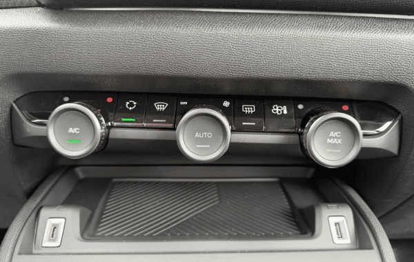 citroen-c4-1-2-hybride-145ch-business-e-dcs6 - 172974686