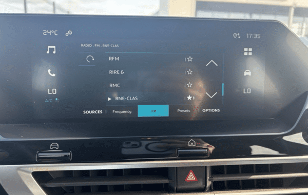 citroen-c4-1-2-hybride-145ch-plus-e-dcs6 - 173244686